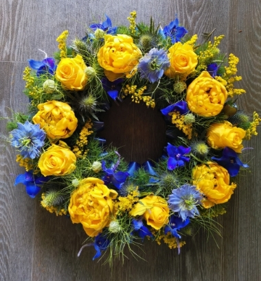 Blue And Yellow Wreath Buy Online Or Call 07702 793993